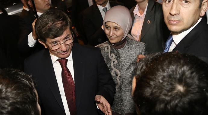 Başbakan Davutoğlu'ndan sürpriz ziyaret
