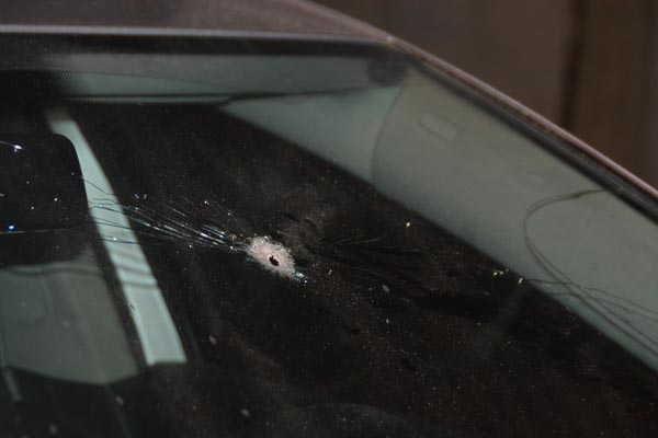 Siirt'te  PKK'lılar kız istemeye giden ailenin arabasını taradı!