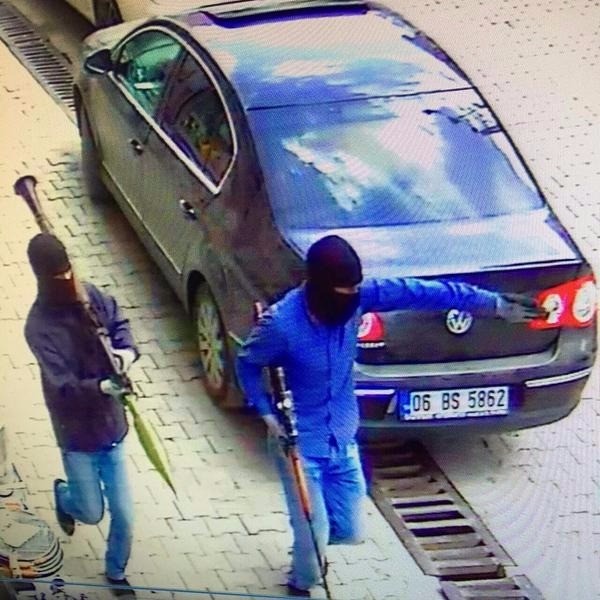 Karakola saldıran teröristler kamerada