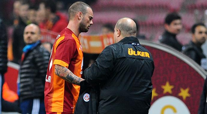 Sneijder'den Hamzaoğlu'na sert tepki