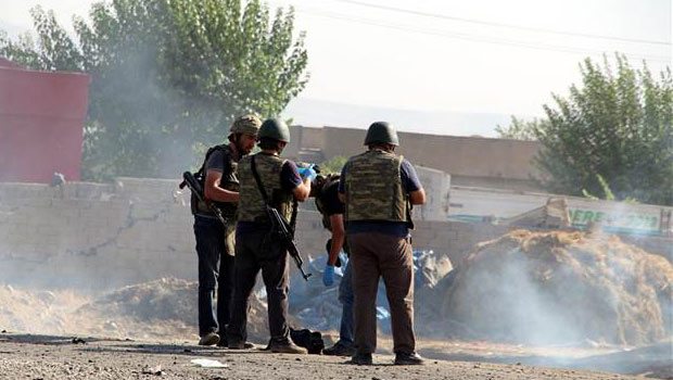 Silopi'de bomba yüklü otomobil böyle patlatıldı