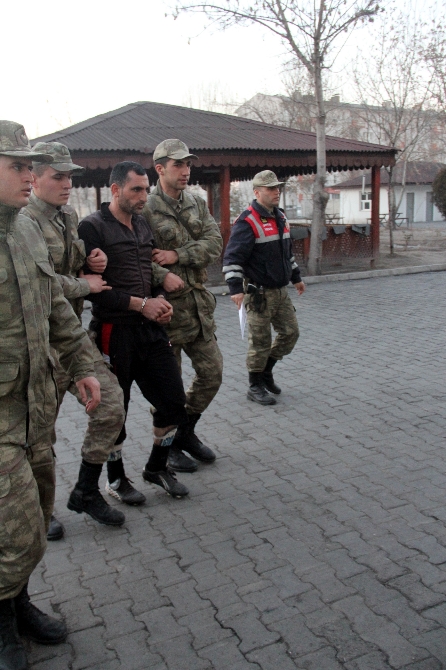 10 yıllık firar halı sahada bitti!