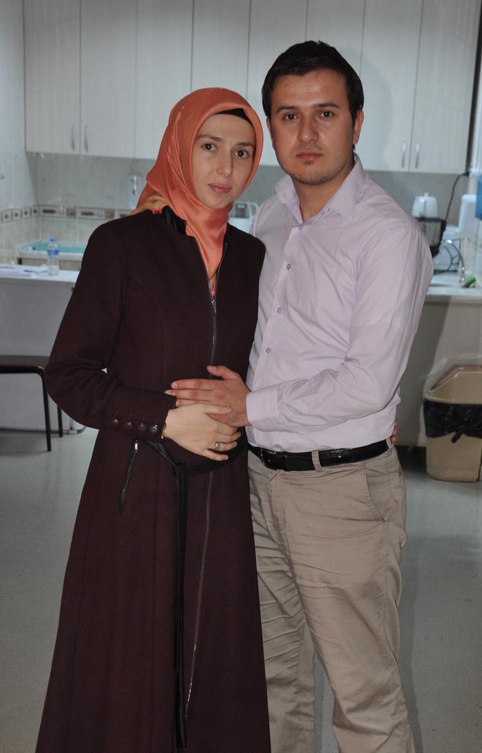 Merve öğretmen bebeğine kıyamadı!