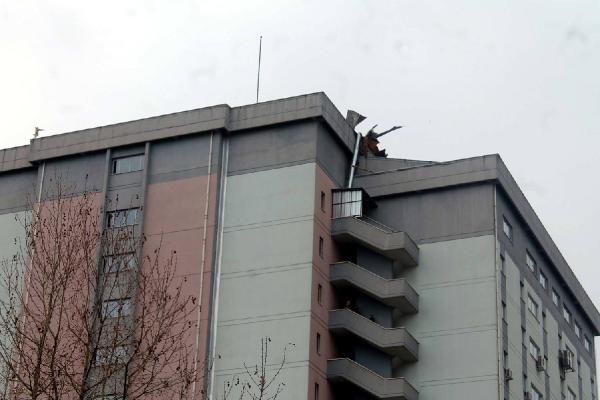 Malatya'da Maliye'nin çatısı uçtu: 3 ağır yaralı