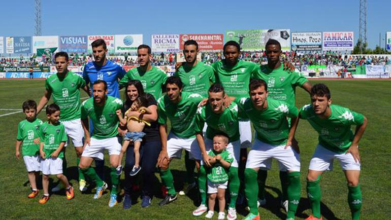 Barcelona inşaat işçileriyle oynuyor!