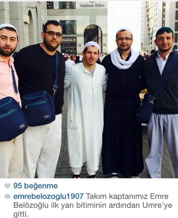 Emre Belözoğlu umreye gitti