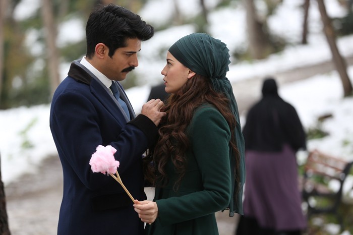 Fahriye Evcen'e büyük şok! 'Kendini bir şey zannediyor'