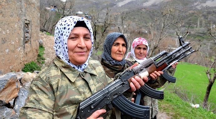 Kadın koruculardan 
