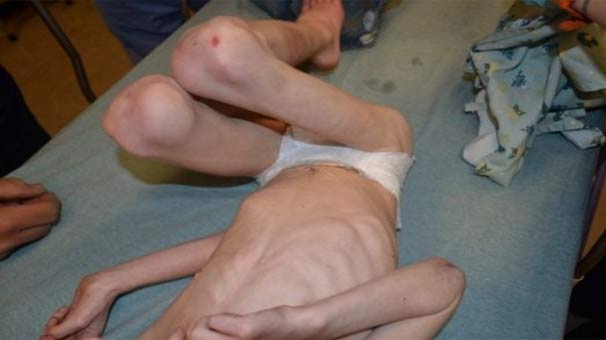 5 yaşındaki oğlunu dolaba kitleyip...