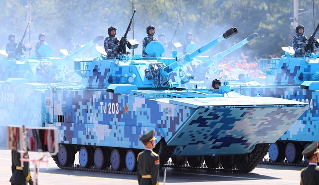 Çin'den gövde gösterisi