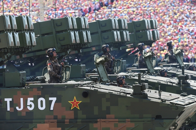 Çin'den gövde gösterisi