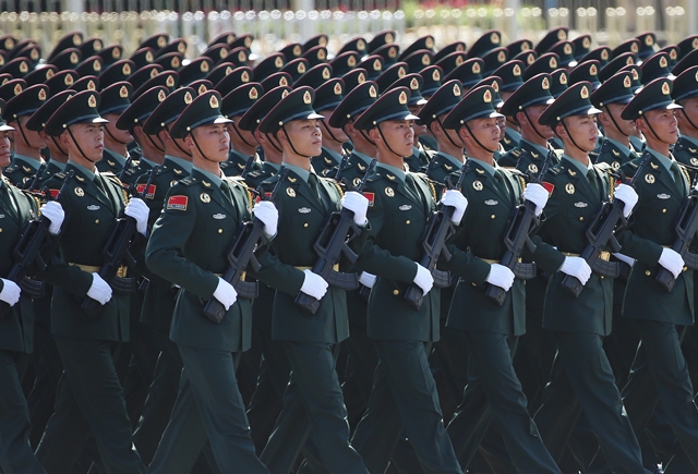 Çin'den gövde gösterisi