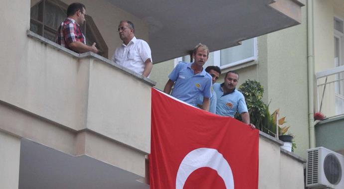 Dağlıca'da şehit olan askerlerin evine ateş düştü!