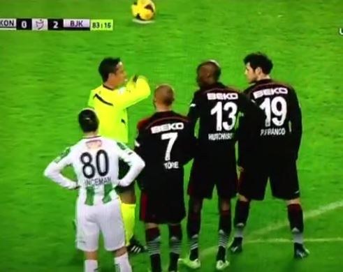 Beşiktaş'ta kırmızı kart gören Atiba derbide yok