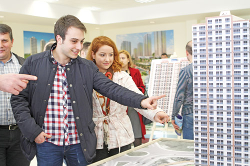 Bizim Evler 7'nin yüzde 50'si ilk günde satıldı