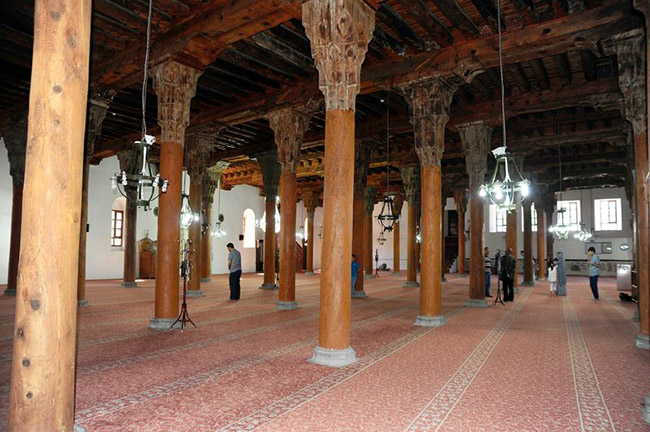 40 direkli çivisiz cami mimarisiyle hayran bırakıyor