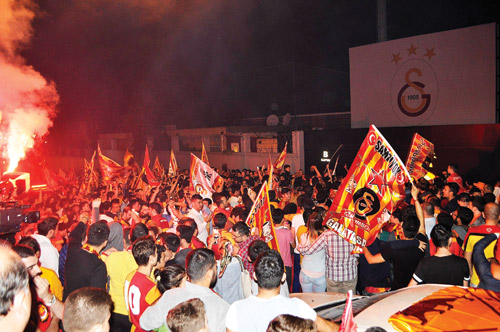 Hamza Hamzaoğlu: Anamızın ak sütü gibi