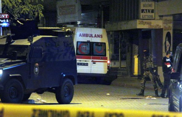 Bingöl'de saldırı: 2 polis şehit
