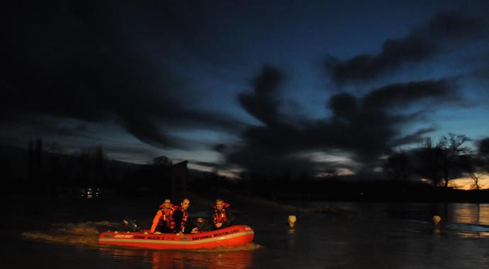 Edirne'de alarm verildi! Yüzlerce kişi tahliye ediliyor