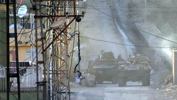 Hakkari, Mardin ve Elazığ'da saldırı: 5 yaralı