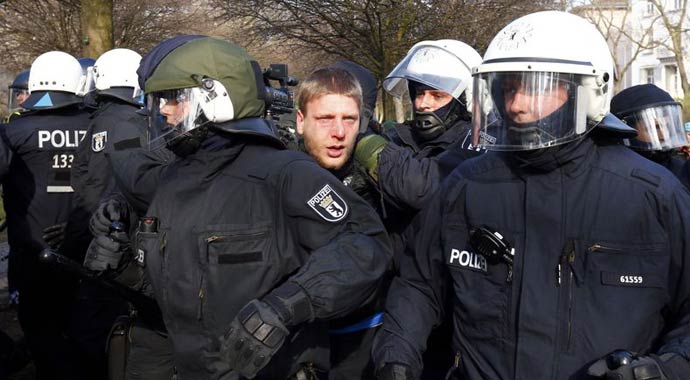 İki yüzlü Alman medyası