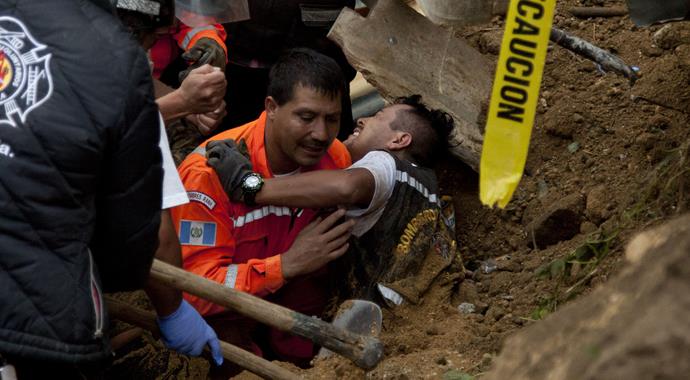 Guatemala'daki heyelanda ölü sayısı 86'ya yükseldi