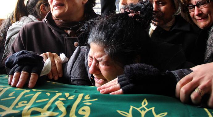 Özgecan'ın annesi 'Sütünü ve harçlığını verdim gitti'