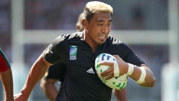 Rugby efsanesi Jerry Collins trafik kazasında öldü