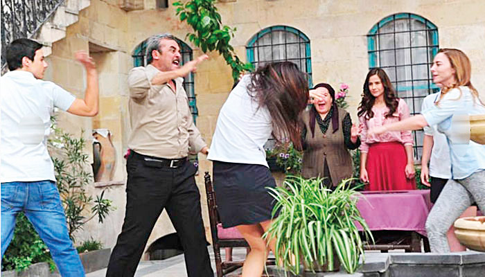 Karagül'ün sevimli kötüsü Kendal Ağa