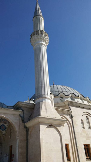 Enver Ağabey aramızdan ayrılalı 2 yıl oldu