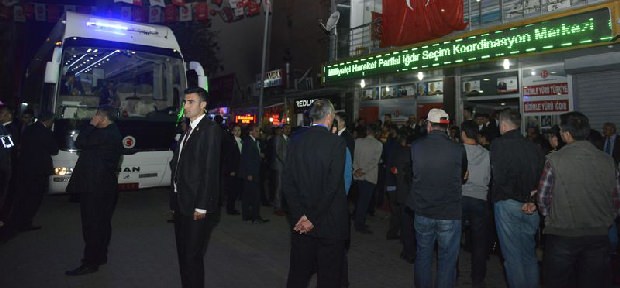 Başbakan'dan beklenmedik hareket