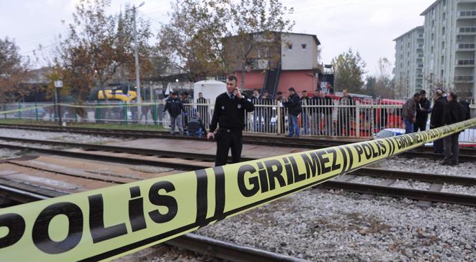 Yaşlı adamın cesedini çocuklar buldu