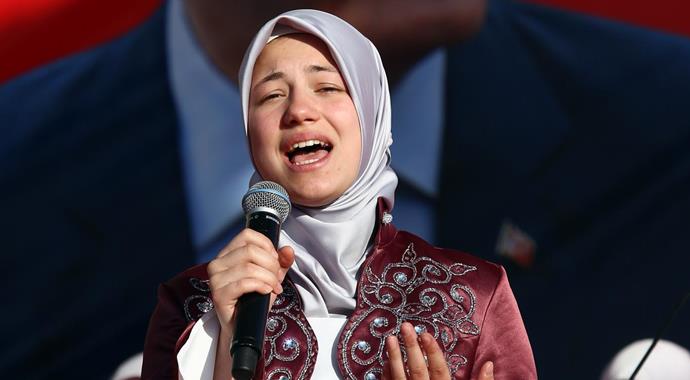 Cumhurbaşkanı Erdoğan ve eşi gözyaşlarını tutamadı
