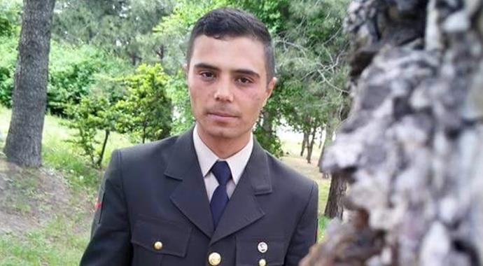 Dağlıca'da şehit olan askerlerin evine ateş düştü!