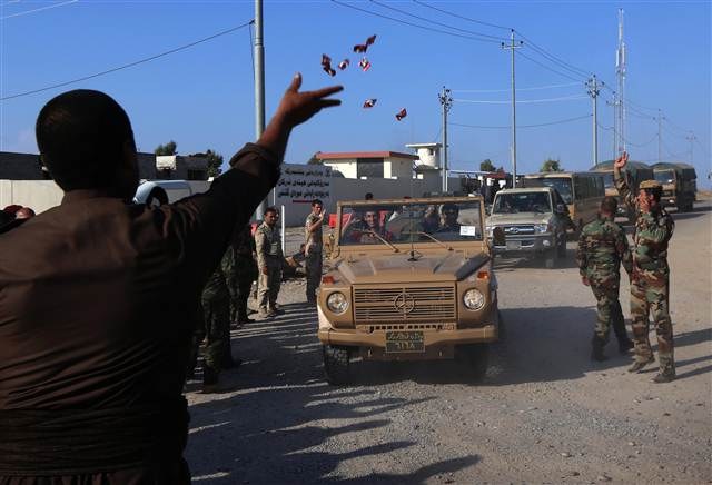 Peşmerge Erbil'den yola çıktı, gözler Habur'da