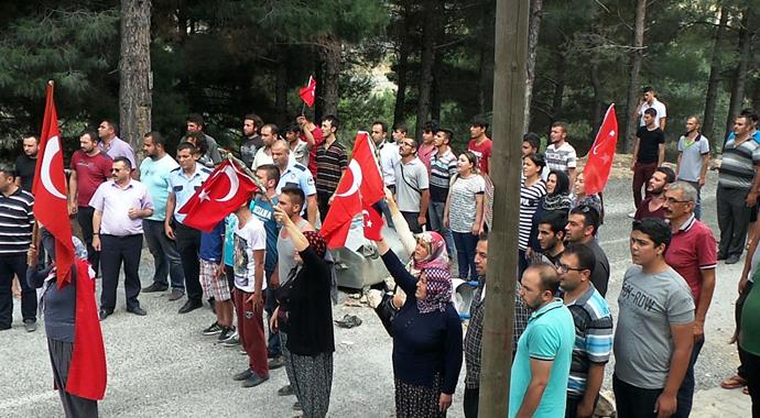 Terörist cenazeleri Pozantı'yı karıştırdı