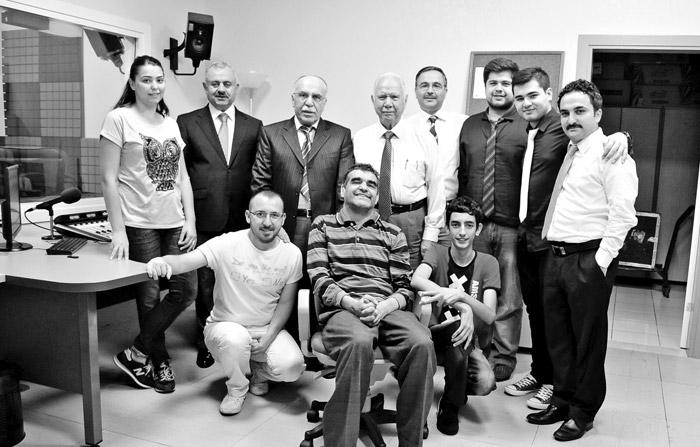 Gizemli seslerin dünyası radyoculuk