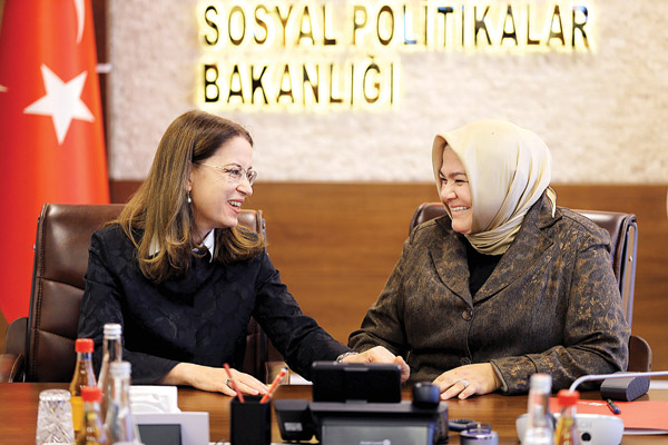 4 başkanlı kabine!