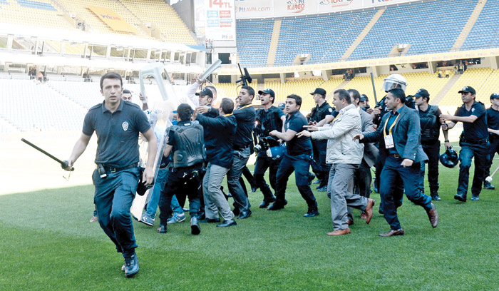Kutlu olsun Mersin! Bir yıl sonra yeniden Süper Lig'de