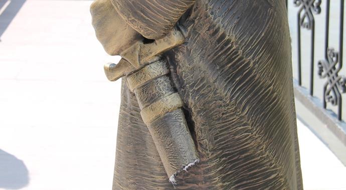 Amasya'daki 'selfie'ci şehzadenin elindeki kılıç da kırıldı