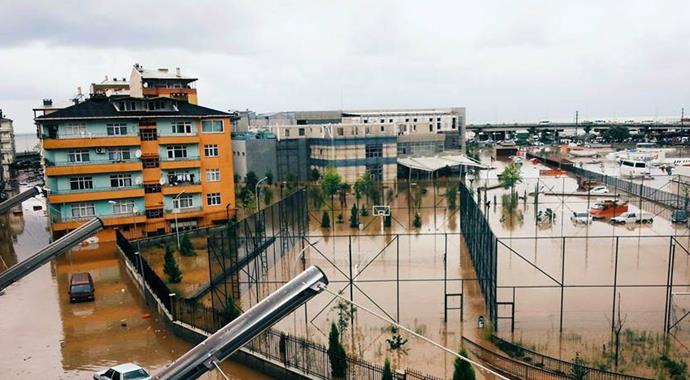 Artvin'de sel nedeniyle 7 kişi hayatını kaybetti, 1 kayıp