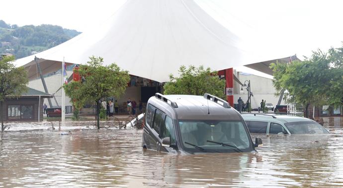 Artvin'de sel nedeniyle 7 kişi hayatını kaybetti, 1 kayıp