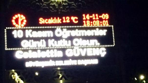 10 Kasım'da panoya öyle bir şey yazılar ki, gören dondu kaldı!
