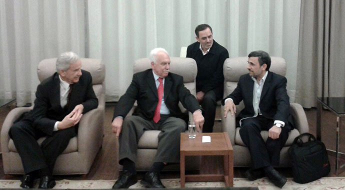 Eli kanlı Esad'ı ziyaret öncesi sürpriz görüşme!