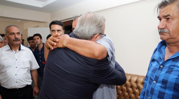 Dağlıca'da şehit olan askerlerin evine ateş düştü!