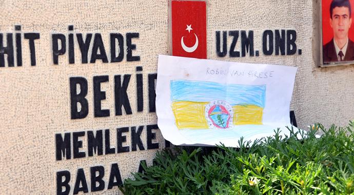 Bakan Yıldız'ı duygulandıran 'Robin Van Persie' notu!