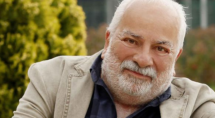 Ünlü tiyatro oyuncusu Zeki Alasya vefat etti! (ZEKİ ALASYA KİMDİR)