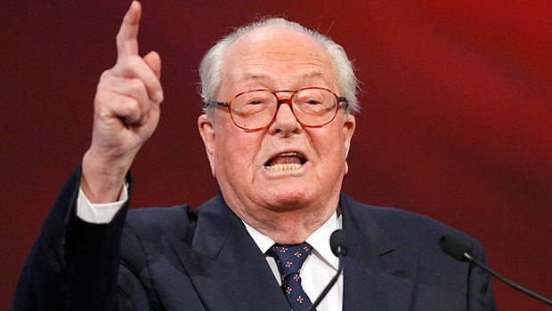 Fransız siyasetçi Le Pen'in evinde yangın çıktı