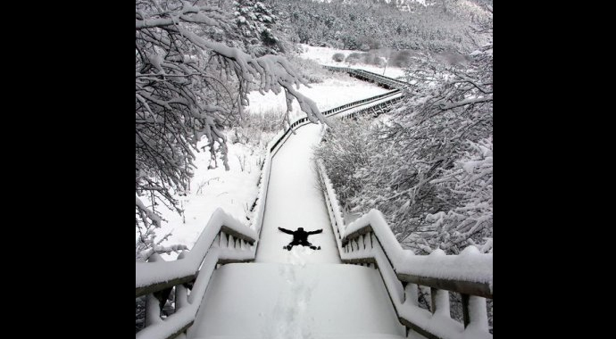 Abant'ta kar yağışı etkisini gösterdi