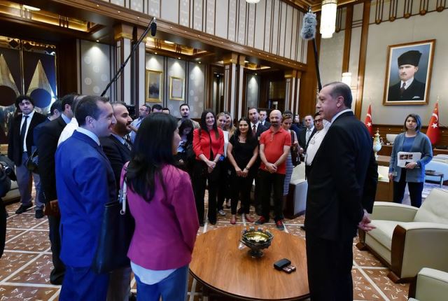 Cumhurbaşkanlığı Külliyesi muhabirlere gezdirildi